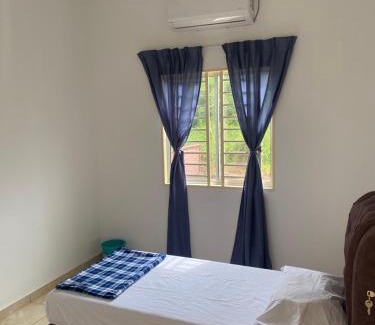 Krubong House | Homestay Krubong Village Vibe