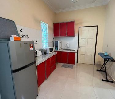 Kampung Lubuk Buaya House | Homestay Langkawi Guesthouse 3 bedrooms