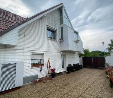 Zdiby House | Homestay U Hanky