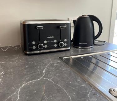 Pukekohe House | Homestay with Saana