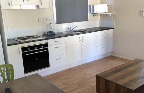 Nanango Cabin | Homestead Caravan Park