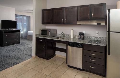 Huntsville Hotel | Homewood Suites by Hilton Huntsville - Downtown, AL