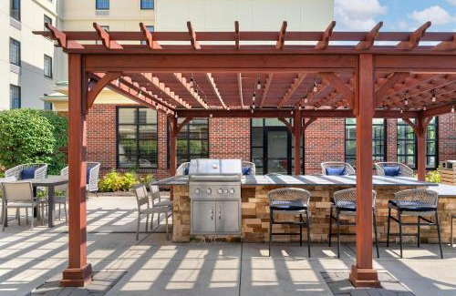 Newtown Hotel | Homewood Suites by Hilton Newtown - Langhorne, PA