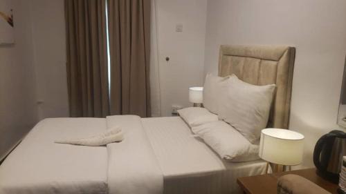 Lekki Hotel | HomeWorth Hotel
