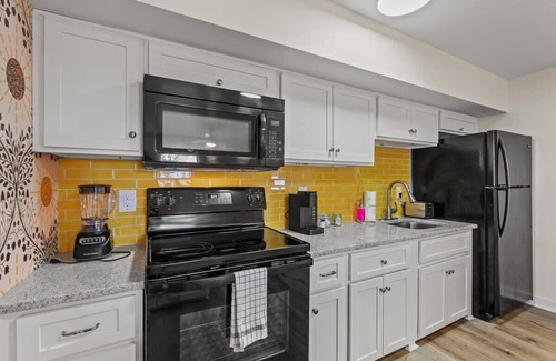 Windy Hill Apartment | Homey 1BR Hideaway | Pet-Friendly & Peaceful