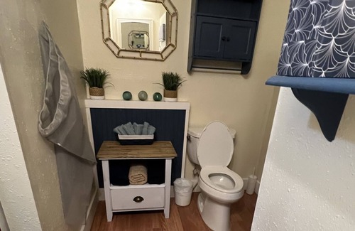 Palmer Apartment | Homey comfortable studio in the heart of Palmer