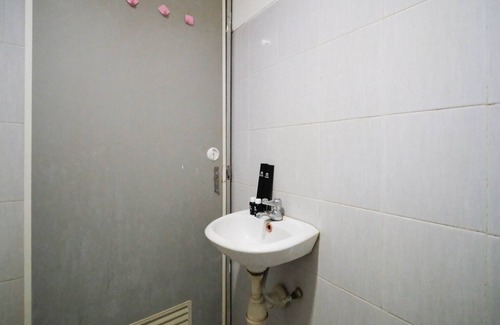 Surabaya Apartment | Homey Studio Apartment At Dian Regency