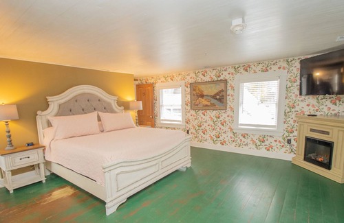 Buckhannon Bed & Breakfast | Honest to Goodness SOUTHERN HOSPITALITY In the Allegheny Mountain