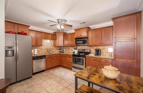 Lake Catherine Condo | "Honey's Condo" Stunning Lake Catherine Views with 2 Masters