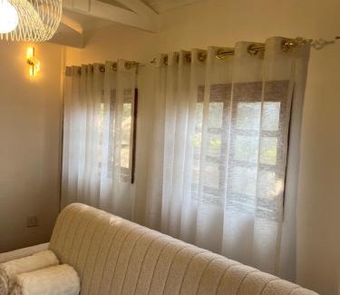 Kareeberg House | Honeydew Cozy Cabin