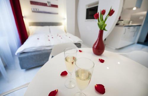 Stare Mesto Apartment | Honeymoon Ruterra studio