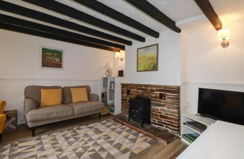 Charlestown House | Honeysuckle Cottage