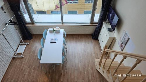 Mapo Apartment | Hongdae Residence-5 1min from Hongik Uni station Exit #1