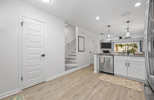 Jacksonville Beach House | Honu Hut*2 Blocks to Ocean