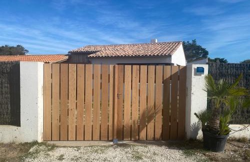 Ars-en-Re House | HOOliRé17 3étoiles