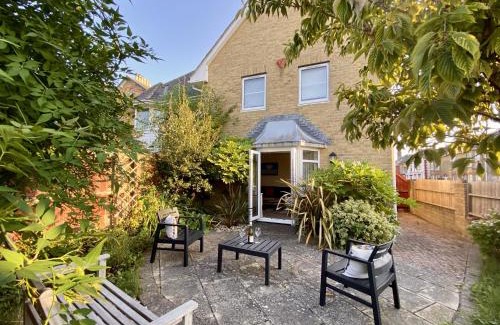 East Cowes House | Hope House