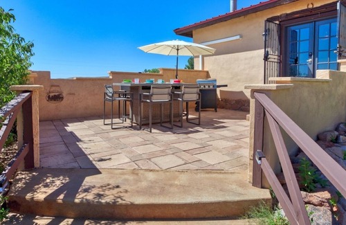 Pearce House | Hopi House - Comfort, Views, Game + Theater Rooms