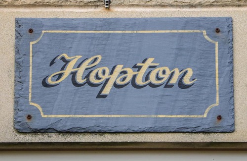 Beeley House | Hopton