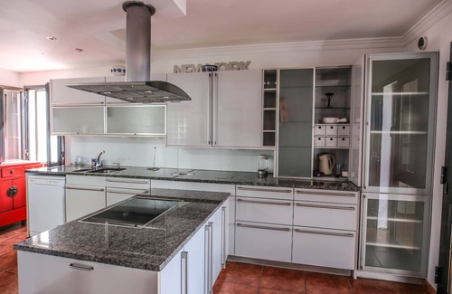 Macher House | Horizon Luxury - A peaceful oasis with private pool, gardens and stunning views