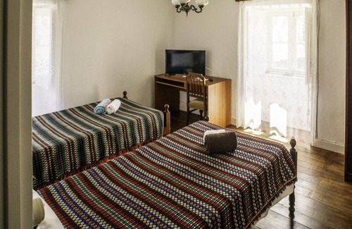 Praia da Vitoria House | Hospedaria Casa D Av Quarto 3 - Twin
