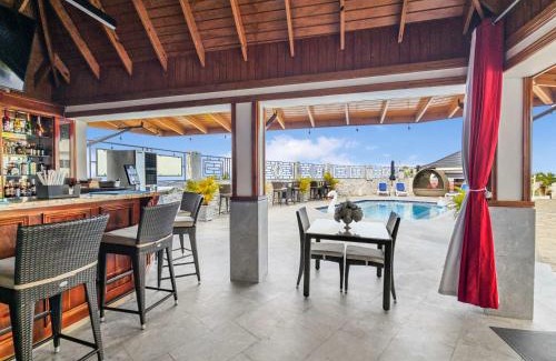 St.Bran's Burg Hotel | Hospitality Expert BTS 7 - Pool Beach & Bar