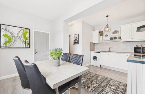 Middlesbrough House | Host & Stay | Crosby House