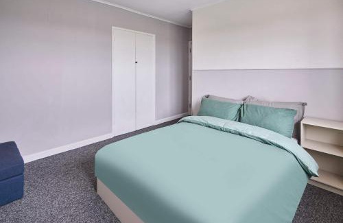 Lower Wick House | Host & Stay - Oldbury Road