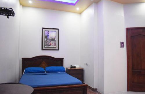 Guayaquil House | Hostal Galápagos - Guayaquil
