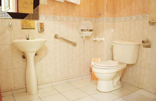 Guayaquil House | Hostal Galápagos - Guayaquil