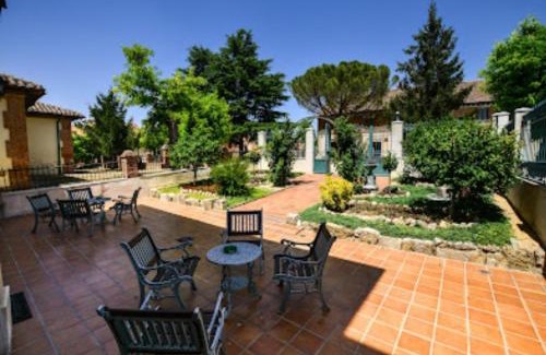 Villalcazar de Sirga House | Hostal Infanta Doña Leonor