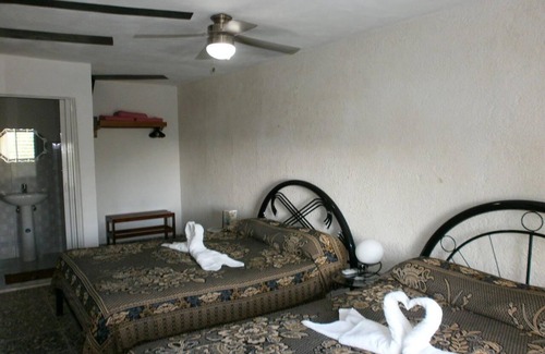 Trinidad House | Hostal Los Faroles TRINIDAD