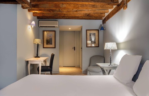 Beaugency Hotel | Hostellerie de l'Écu de Bretagne