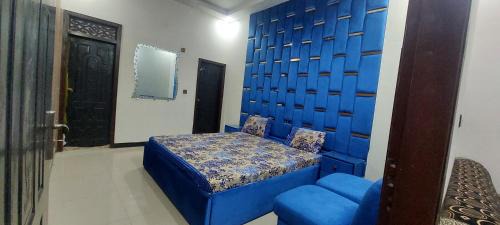 Gulshan-e-Iqbal House | HostHub Guest House Gulshan iqbal