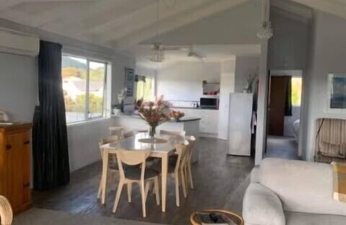 Cooks Beach House | Hosts on the Coast Catch of the Day