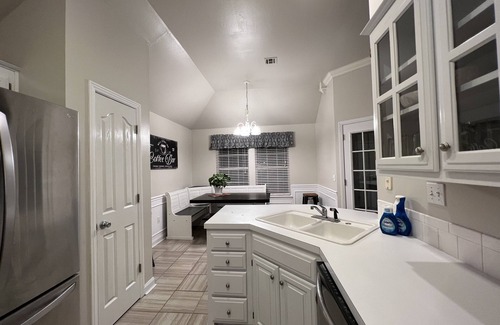 Bentonville House | Hot tub, fire pit, great outdoor space, by Coler bike trails, Bentonville Square