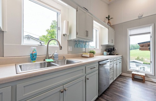 New River House | Hot tub, private dock, with water front lake access for relaxing or exploring.