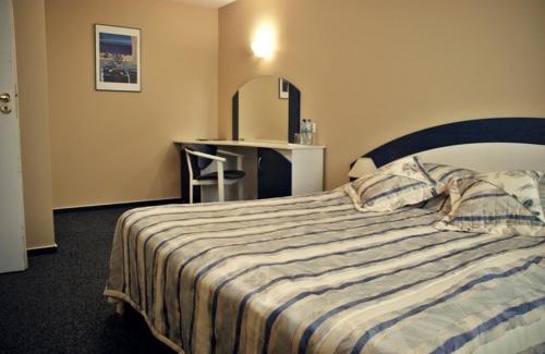 Strykow Hotel | Hotel 500 W Strykowie