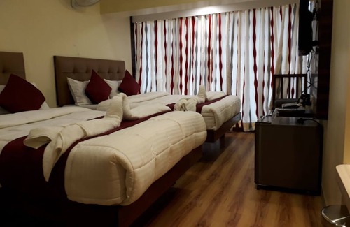 Vile Parle West Hotel | Hotel Alfa International