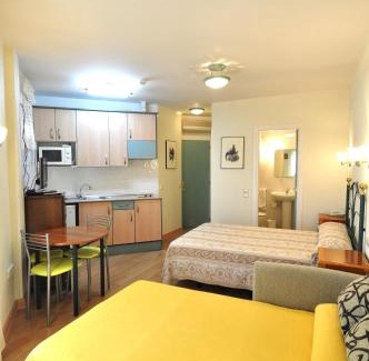 La Lastrilla Apartment | Hotel Apartamentos Aralso Sotillo