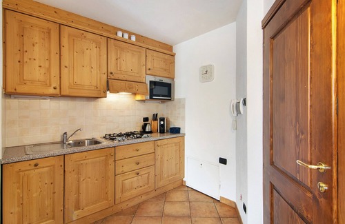 Campodolcino Apartment | Hotel Apartment "Residence Larice Bianco N4" with Mountain View, Shared Terrace & Wi-Fi