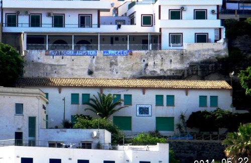 Ustica Hotel | Hotel Ariston