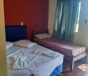 Ciudad Del Este Hotel | Hotel-Balneario Acuamanía
