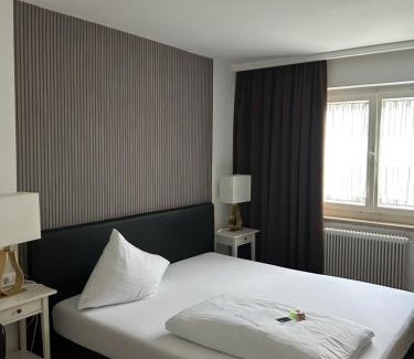 Seekirchen Markt Hotel | Hotel Berg