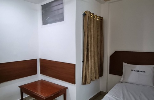 Periamet Cabin | Hotel Bharath