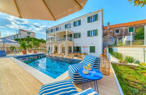 Postira Hotel | Hotel Brattia, Adults Only, Heated Pool, A la Carte Breakfast, Postira, Brač Island