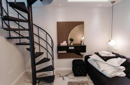 Tulghes Hotel | Hotel Casa Blanca