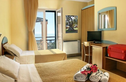 Santa Cesarea Terme Hotel | Hotel Club Alizé