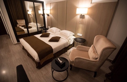 Oran Hotel | HOTEL COLOMBE