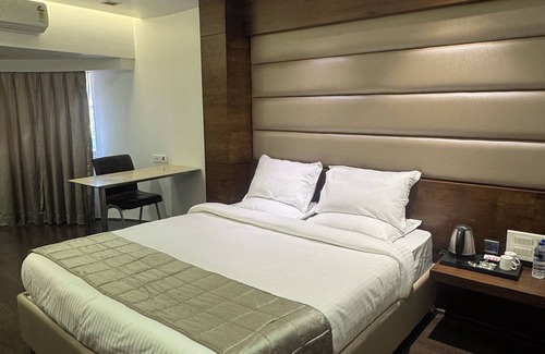 Belapur Hotel | Hotel Dakshin Grandeur