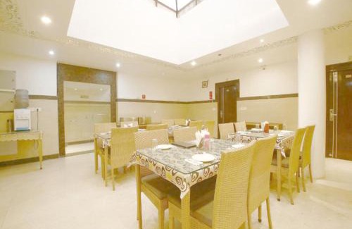 Sector 22 Hotel | Hotel Diamond Plaza